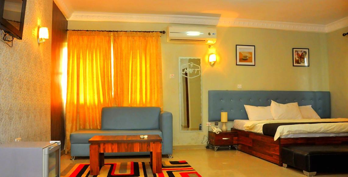 Royal Kaft Hotel Ikorodu Экстерьер фото